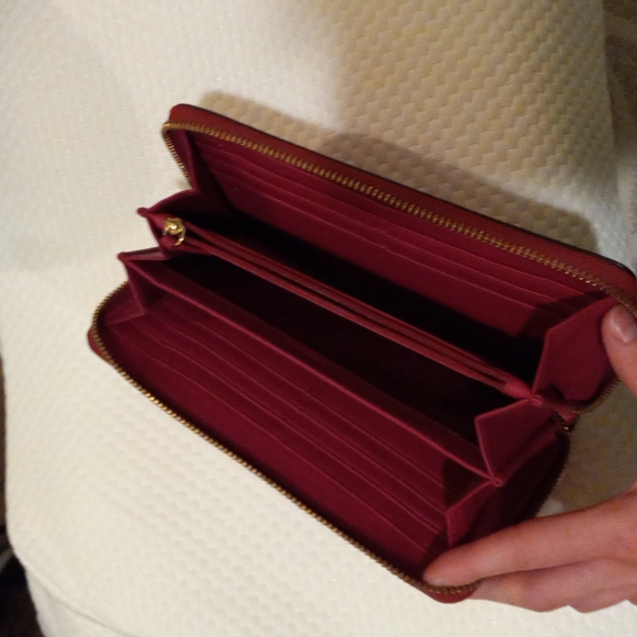 Coach according zip wallet - Picture 3 of 8